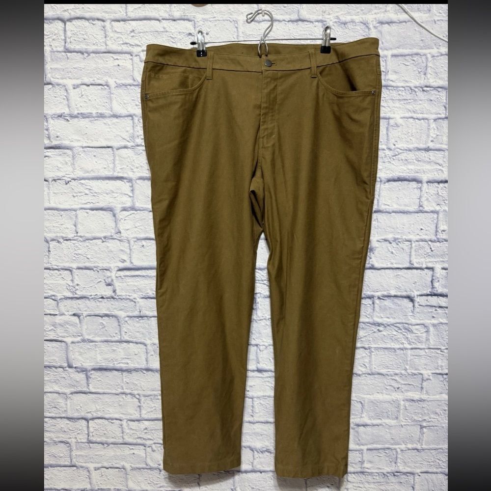 Lululemon ABC Classic-Fit Pant Utilitech
Artifact
Size 42 - Picture 5 of 13